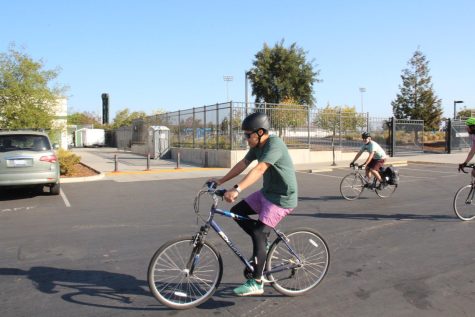 SUCCESSFUL BIKE RIDE: Despite a low turnout, members of the community came together to enjoy a relaxing bike ride after school. 

